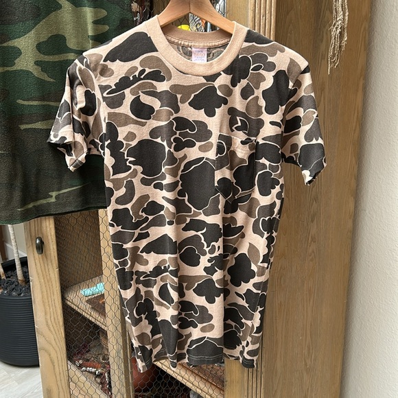 Bundle of Two Vintage Camo Baby Tees T-Shirts - Picture 7 of 15